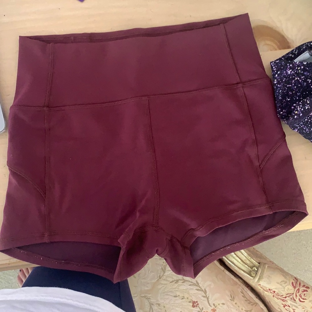Lululemon maroon spandex sz 6